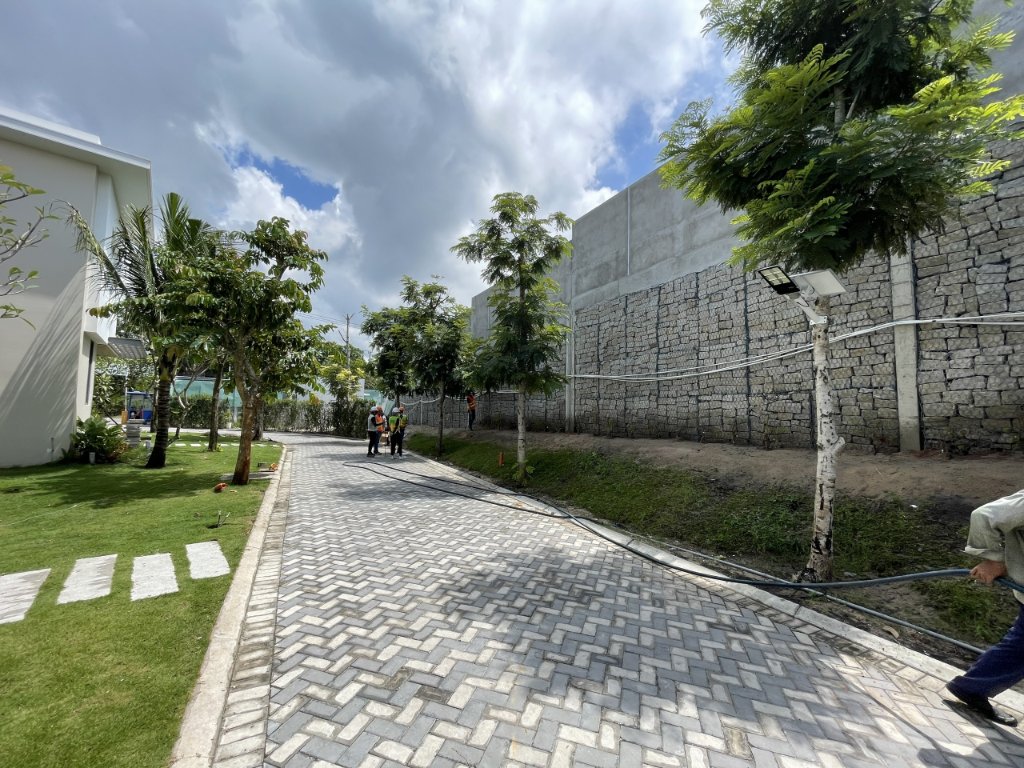 The Morning Sun Ba Ria – Vung Tau Province Vietnam Walls and Slopes image